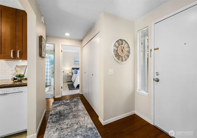 Photo 4 of House for sale at 9031 Fremont Ave N, Seattle, WA 98103 | MLS# NWM2588784 | Listing updated on 2026-09-30