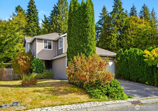 Photo 2 of Single family home for sale at 8319 1st Place Se, Lake Stevens, WA 98258 | MLS# NWM2588801 | Listing updated on 2026-10-03