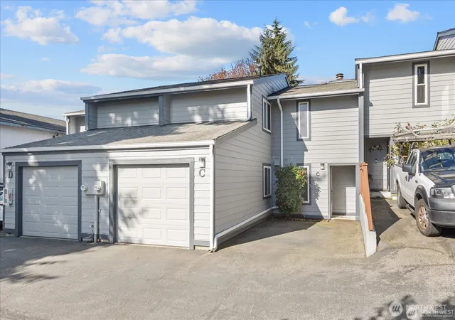Photo 2 of Townhouse for sale at 15914 3rd Place Sw #C, Burien, WA 98166 | MLS# NWM2588802 | Listing updated on 2026-10-01