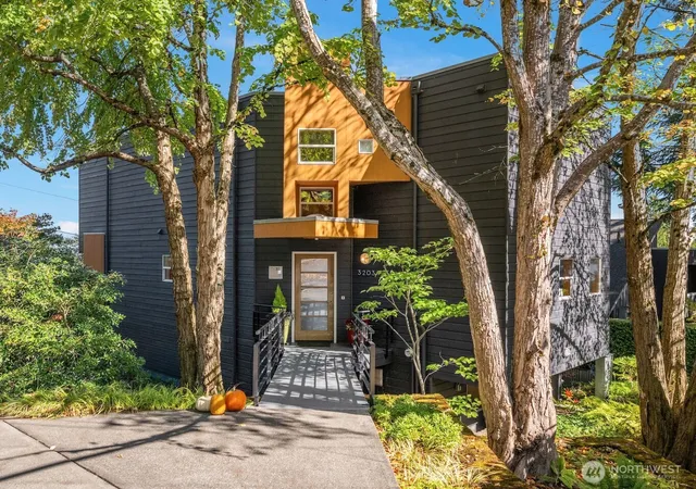 Photo 1 of Single family home for sale at 3203 S Norman St, Seattle, WA 98144 | MLS# NWM2588804 | Listing updated on 2026-09-30