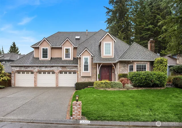 Photo 2 of Single family home for sale at 1229 142nd Place Se, Mill Creek, WA 98012 | MLS# NWM2588808 | Listing updated on 2026-10-02