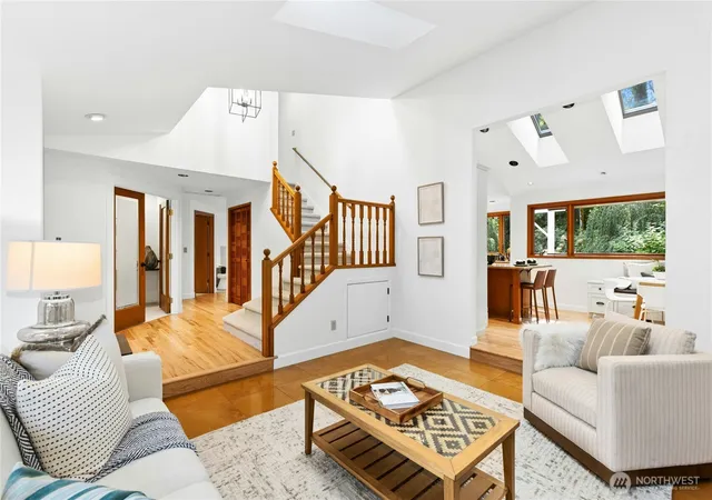 Photo 4 of Single family home for sale at 16721 SE 35th Street, Bellevue, WA 98008 | MLS# NWM2588809 | Listing updated on 2026-10-02