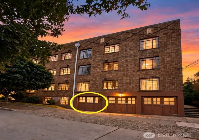 Photo 1 of Condo for sale at 3121 Franklin Ave E #23, Seattle, WA 98102 | MLS# NWM2588814 | Listing updated on 2026-09-30