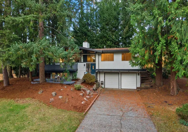 Photo 1 of Single family home for sale at 4220 159th Avenue Se, Bellevue, WA 98006 | MLS# NWM2588816 | Listing updated on 2026-10-23