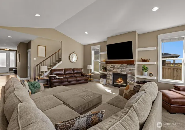 Photo 2 of Single family home for sale at 3375 Terry Ln, Enumclaw, WA 98022 | MLS# NWM2588818 | Listing updated on 2026-10-02