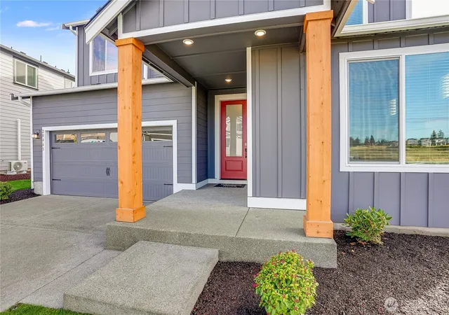 Photo 3 of Single family home for sale at 4985 Capilano Ln Sw, Port Orchard, WA 98367 | MLS# NWM2588825 | Listing updated on 2026-09-30