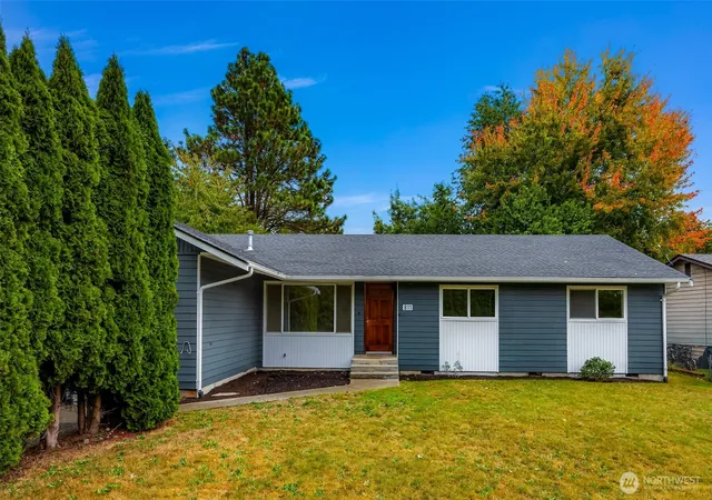 Single family home for sale at 811 Bingham Pl, Sedro Woolley, WA 98284 | MLS# NWM2588828