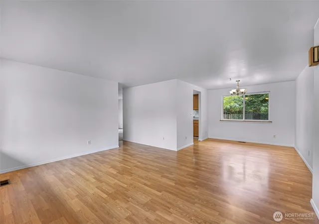 Photo 3 of Single family home for sale at 811 Bingham Pl, Sedro Woolley, WA 98284 | MLS# NWM2588828 | Listing updated on 2026-10-13