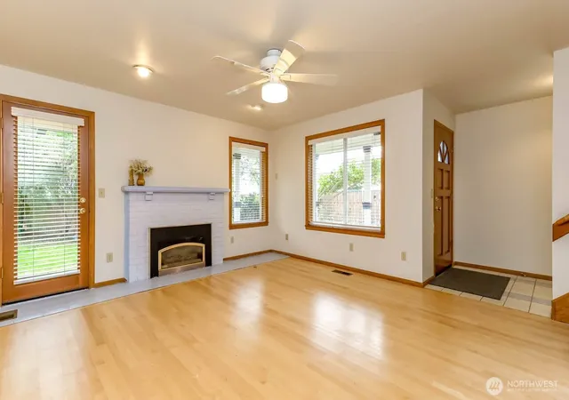 Photo 3 of Single family home for sale at 2031 Edith Ave, Enumclaw, WA 98022 | MLS# NWM2588841 | Listing updated on 2026-09-30
