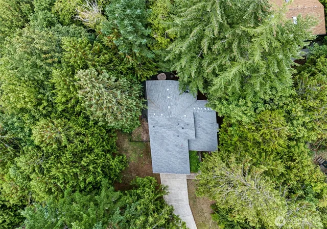 Photo 3 of Single family home for sale at 2336 Killarney Ct Nw, Olympia, WA 98502 | MLS# NWM2588842 | Listing updated on 2026-09-30
