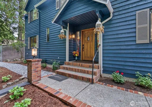 Photo 4 of Single family home for sale at 9502 184th Avenue E, Bonney Lake, WA 98391 | MLS# NWM2588845 | Listing updated on 2026-09-30