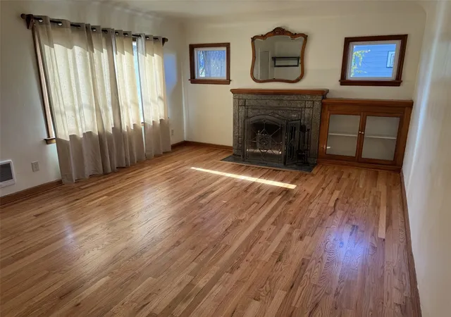 Photo 4 of Sale Pending at 1813 S 23rd Street, Tacoma, WA 98405 | MLS# NWM2588849 | Listing updated on 2026-10-17