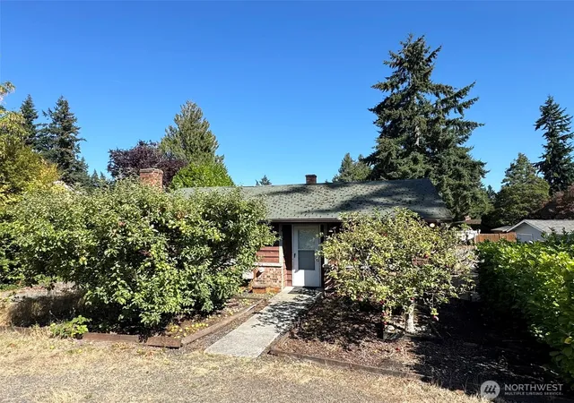 Photo 2 of Single family home for sale at 12346 1st Avenue Ne, Seattle, WA 98125 | MLS# NWM2588859 | Listing updated on 2026-10-01