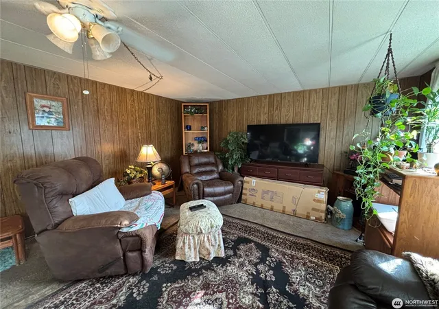 Photo 4 of Manufactured home for sale at 1841 Trosper Rd SW #60, Tumwater, WA 98512 | MLS# NWM2588869 | Listing updated on 2026-10-16