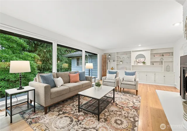 Photo 4 of Single family home for sale at 8515 27th Avenue NE, Seattle, WA 98115 | MLS# NWM2588880 | Listing updated on 2026-10-01