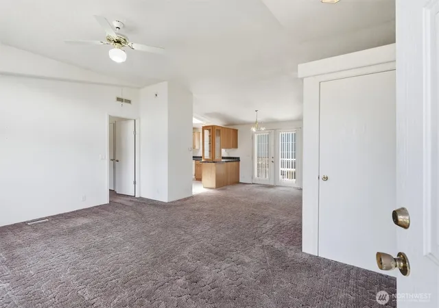 Photo 3 of Manufactured home for sale at 627 Andrew Dr, Burlington, WA 98233 | MLS# NWM2588895 | Listing updated on 2026-10-01