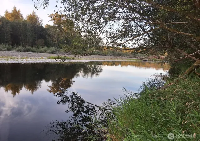 Photo 3 of Land for sale at 0 E Satsop Rd, Elma, WA 98541 | MLS# NWM2588897 | Listing updated on 2026-10-01
