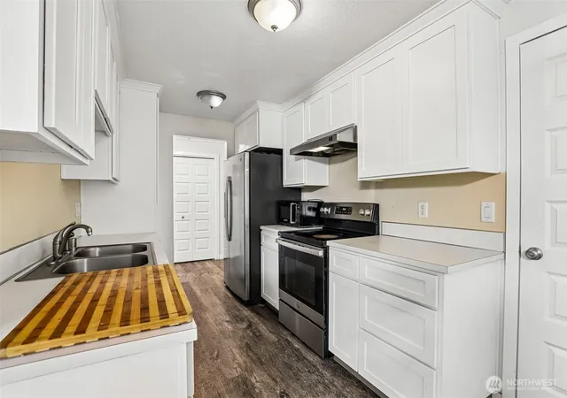 Photo 4 of Single family home for sale at 1218 SE Park Crst Ave, Vancouver, WA 98683 | MLS# NWM2588900 | Listing updated on 2026-10-02