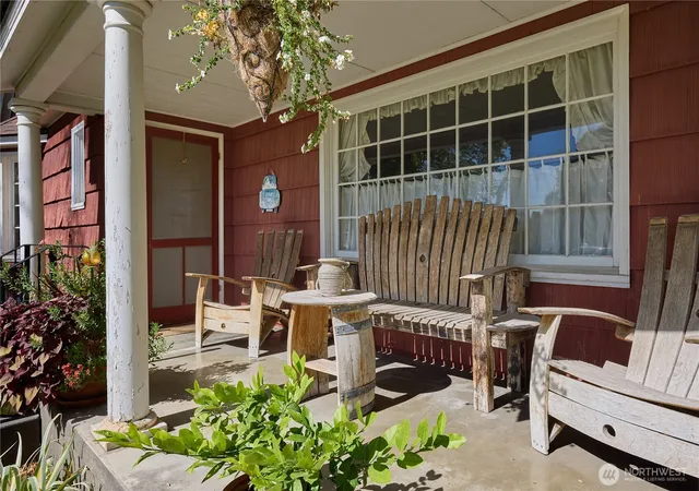 Photo 3 of Single family home for sale at 1010 /1012 Highland Rd, Walla Walla, WA 99362 | MLS# NWM2588909 | Listing updated on 2026-10-06