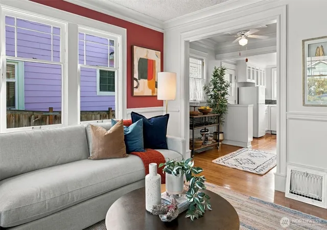 Photo 4 of Single family home for sale at 1207 NE 80th Street, Seattle, WA 98115 | MLS# NWM2588914 | Listing updated on 2026-10-10
