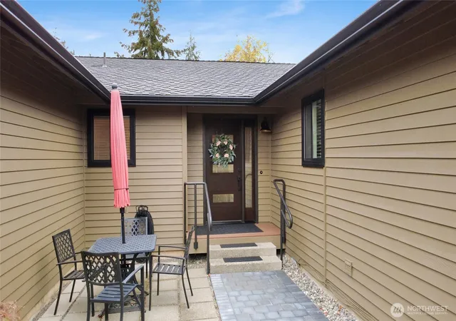 Photo 3 of Single family home for sale at 3508 Seeley St, Bellingham, WA 98226 | MLS# NWM2588938 | Listing updated on 2026-10-01