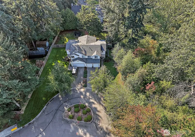 Photo 3 of Townhouse for sale at 11502 SE 221st Place, Kent, WA 98031 | MLS# NWM2588939 | Listing updated on 2026-10-01