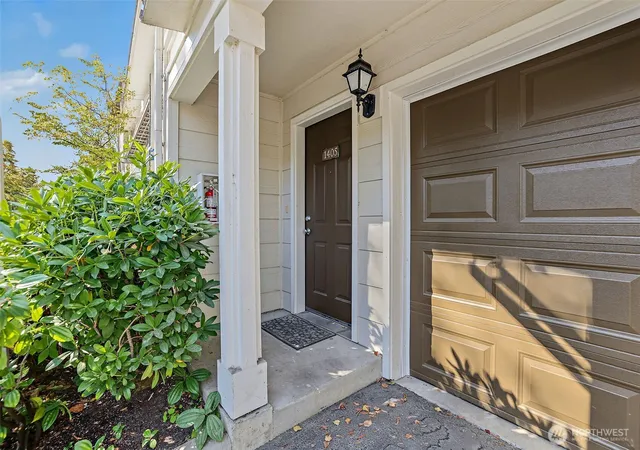 Photo 1 of Townhouse for sale at 3116 164th Street Sw #1405, Lynnwood, WA 98087 | MLS# NWM2588942 | Listing updated on 2026-10-09