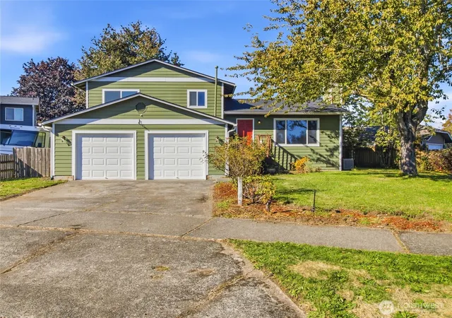 Single family home for sale at 864 Natalie Pl, Enumclaw, WA 98022 | MLS# NWM2588944