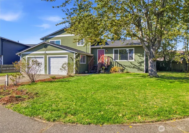 Photo 1 of Single family home for sale at 864 Natalie Pl, Enumclaw, WA 98022 | MLS# NWM2588944 | Listing updated on 2026-10-13