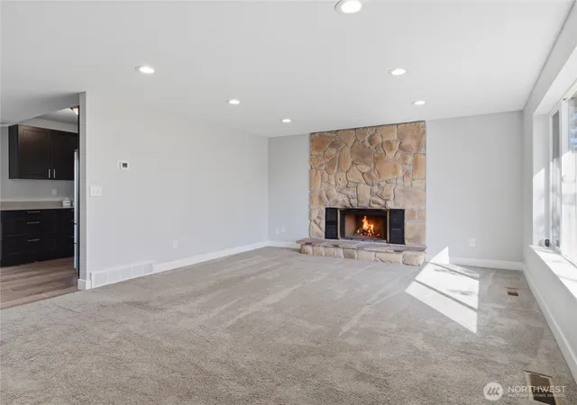 Photo 4 of Single family home for sale at 864 Natalie Pl, Enumclaw, WA 98022 | MLS# NWM2588944 | Listing updated on 2026-10-13