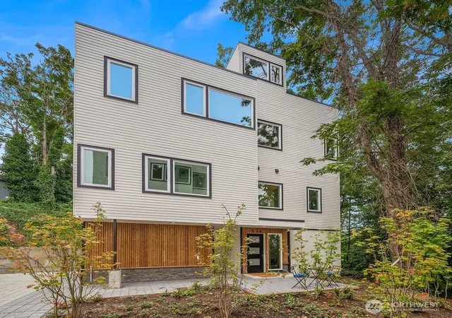 Single family home for sale at 534 W Barrett St, Seattle, WA 98119 | MLS# NWM2588956