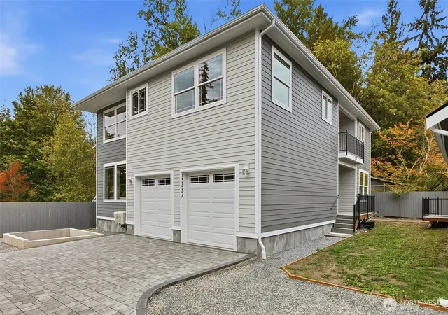 Photo 2 of Single family home for sale at 15724 King Pl #A, Lynnwood, WA 98087 | MLS# NWM2588959 | Listing updated on 2026-10-07