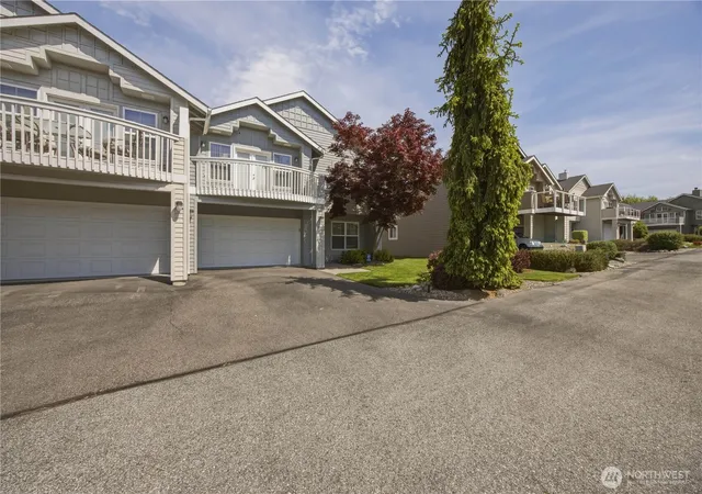 Photo 1 of Townhouse for sale at 222 Parkway Dr, Manson, WA 98831 | MLS# NWM2588975 | Listing updated on 2026-10-01