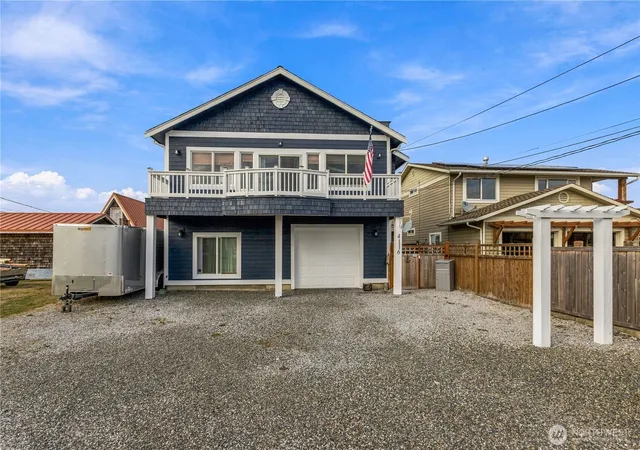 Photo 3 of Single family home for sale at 4116 Matia Dr, Ferndale, WA 98248 | MLS# NWM2588999 | Listing updated on 2026-10-01