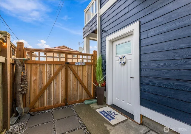 Photo 4 of Single family home for sale at 4116 Matia Dr, Ferndale, WA 98248 | MLS# NWM2588999 | Listing updated on 2026-10-01