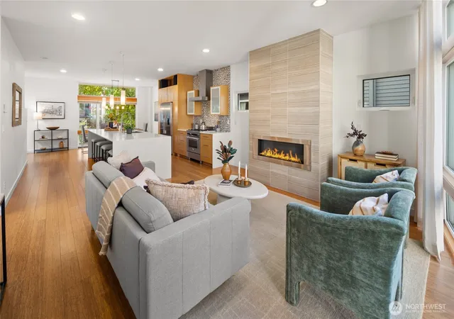 Photo 3 of Townhouse for sale at 1119 16th Avenue, Seattle, WA 98122 | MLS# NWM2589031 | Listing updated on 2026-10-01
