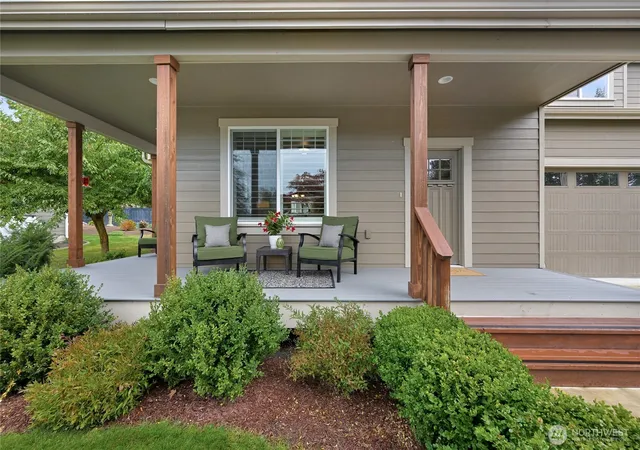 Photo 3 of Single family home for sale at 9004 Bay Cir, Blaine, WA 98230 | MLS# NWM2589032 | Listing updated on 2026-10-02