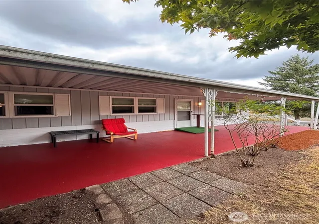 Photo 3 of Manufactured home for sale at 930 Trosper Rd Sw #122, Tumwater, WA 98512 | MLS# NWM2589041 | Listing updated on 2026-09-29