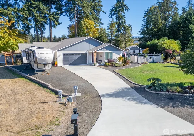 Photo 2 of Single family home for sale at 103 View Ridge Dr, Port Angeles, WA 98362 | MLS# NWM2589050 | Listing updated on 2026-10-01