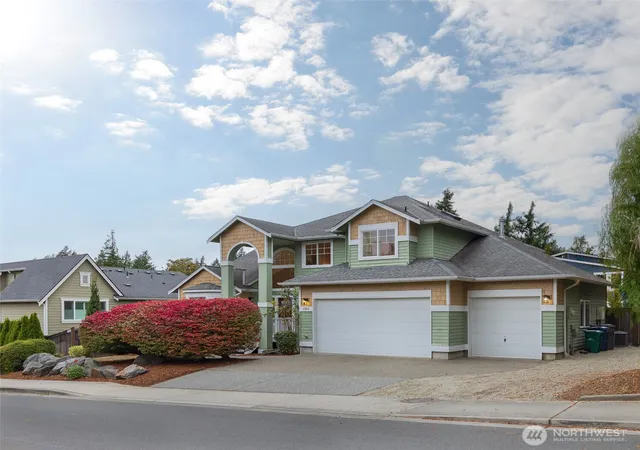 Photo 2 of Single family home for sale at 7922 Ne 125th Street, Kirkland, WA 98034 | MLS# NWM2589053 | Listing updated on 2026-10-01