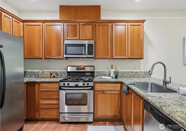 Photo 3 of Townhouse for sale at 4811 Shattuck Pl S #CC104, Renton, WA 98055 | MLS# NWM2589062 | Listing updated on 2026-10-02