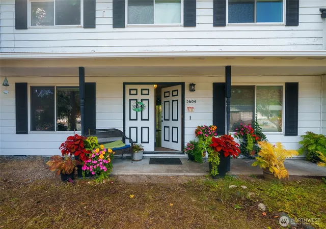 Photo 2 of Single family home for sale at 5604 172nd Place SW, Lynnwood, WA 98037 | MLS# NWM2589070 | Listing updated on 2026-10-08
