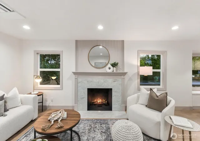 Photo 3 of Condo for sale at 9752 Evanston Ave N, Seattle, WA 98103 | MLS# NWM2589072 | Listing updated on 2026-10-01
