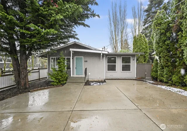 Photo 2 of Single family home for sale at 8742 3rd Avenue Nw, Seattle, WA 98117 | MLS# NWM2589073 | Listing updated on 2026-10-01