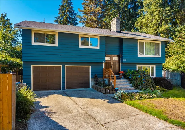 Photo 1 of Single family home for sale at 2529 Sw 322nd Street, Federal Way, WA 98023 | MLS# NWM2589074 | Listing updated on 2026-10-01