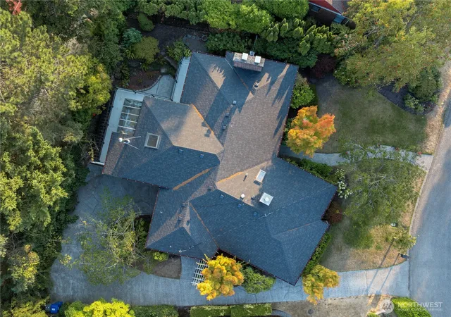 Photo 3 of Single family home for sale at 1805 Nw 95th Street, Seattle, WA 98117 | MLS# NWM2589080 | Listing updated on 2026-10-01