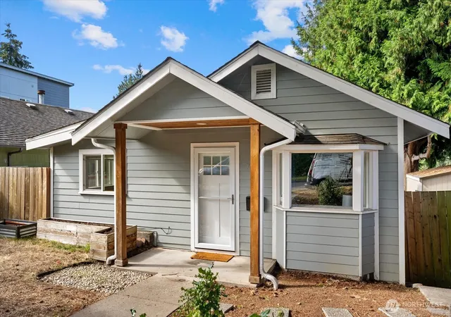 Photo 1 of Single family home for sale at 7511 13th Avenue SW, Seattle, WA 98106 | MLS# NWM2589087 | Listing updated on 2026-10-01