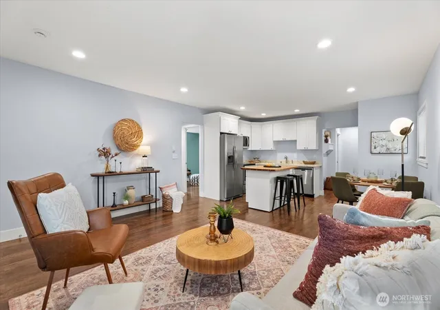 Photo 3 of Single family home for sale at 7511 13th Avenue SW, Seattle, WA 98106 | MLS# NWM2589087 | Listing updated on 2026-10-01