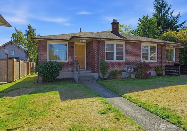 Photo 3 of Multi family home for sale at 3218 N 3220 21st Street, Tacoma, WA 98406 | MLS# NWM2589088 | Listing updated on 2026-10-02