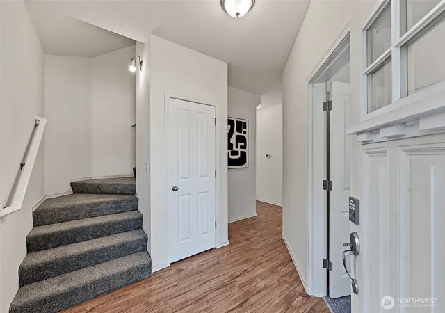 Photo 2 of Single family home for sale at 408 1st Avenue N, Algona, WA 98001 | MLS# NWM2589090 | Listing updated on 2026-10-01